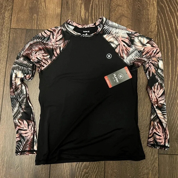 **NWT** Women’s Hurley Swim Shirt - Picture 1 of 7